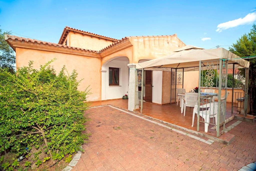Residence Lu Soli Budoni Affitti Kültér fotó