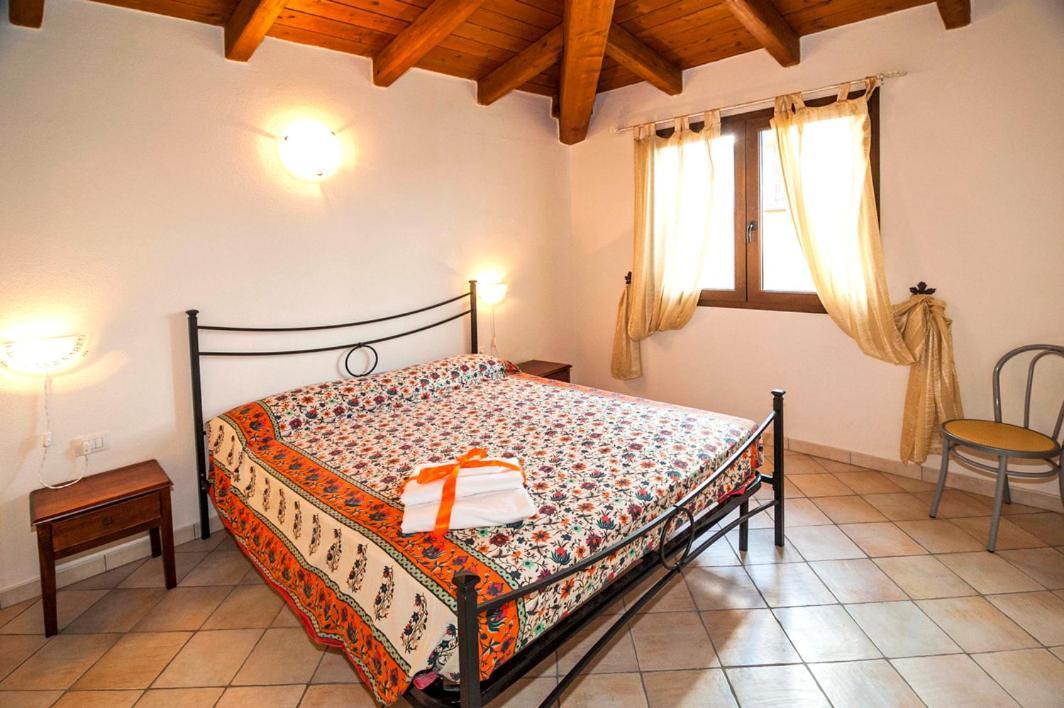 Residence Lu Soli Budoni Affitti Kültér fotó