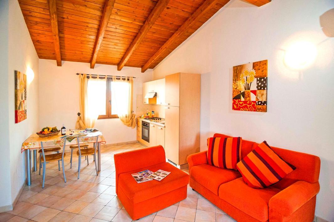 Residence Lu Soli Budoni Affitti Kültér fotó